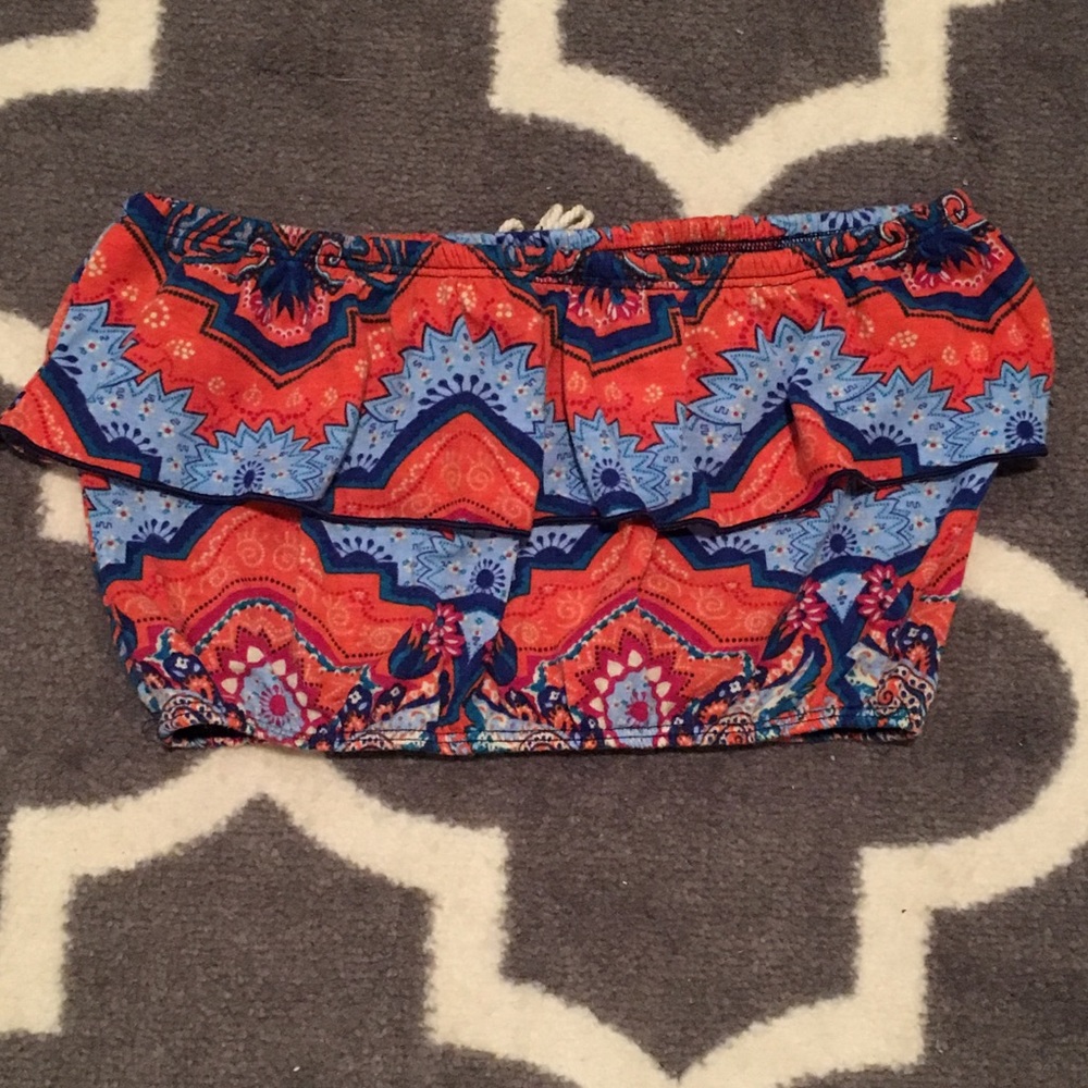 crop top - Picture 3 of 4